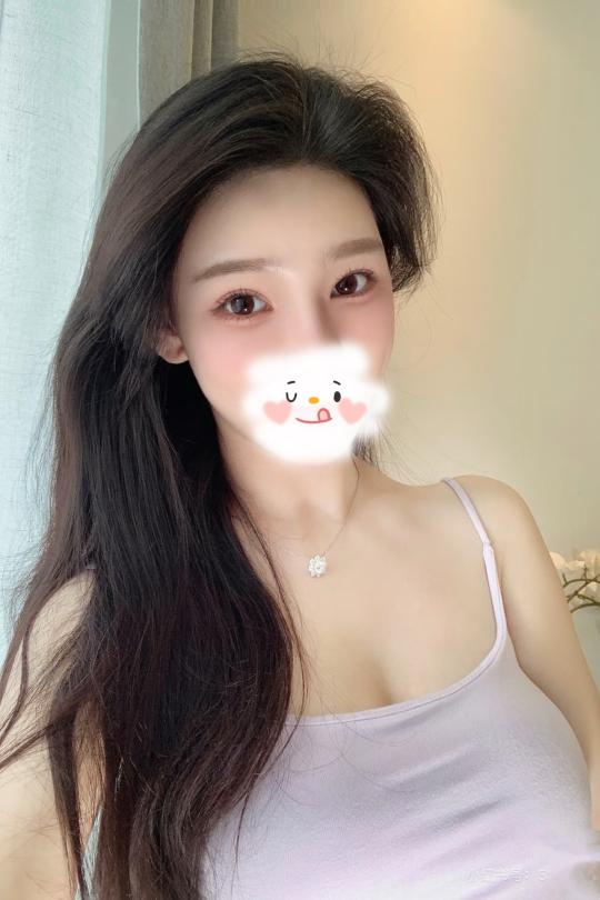 新人リリ（24歳）
